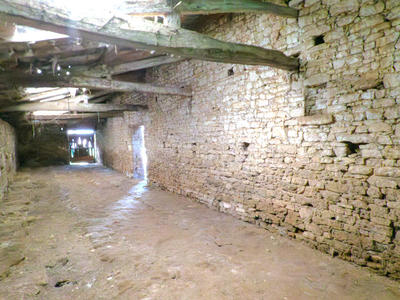 Maison - 240 m² - 3 pièces