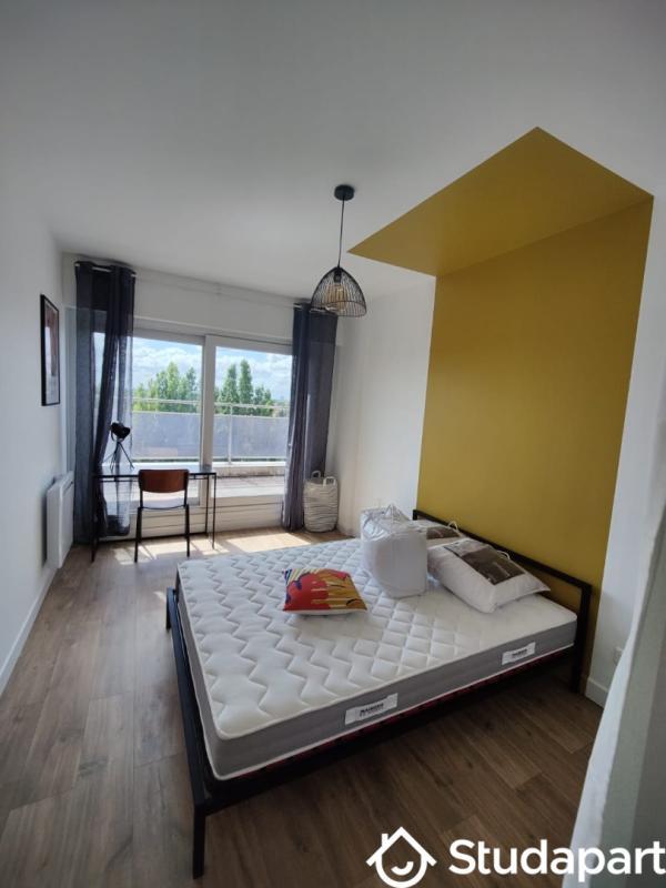 Chambre - 12 m² - 1 pièce