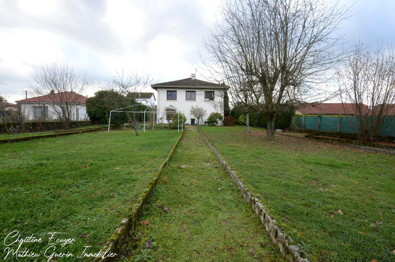 Maison traditionnelle - 83 m² - 4 pièces
