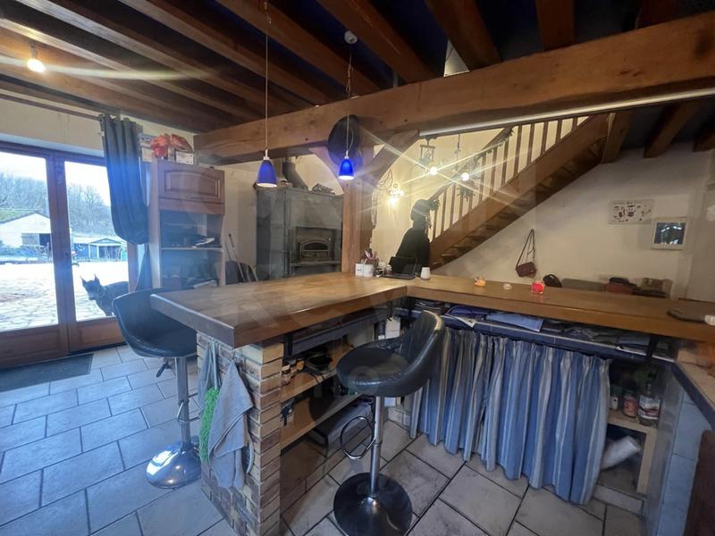 Maison - 215 m² - 7 pièces