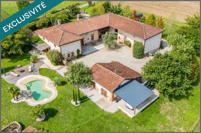 Maison - 327 m² - 7 pièces