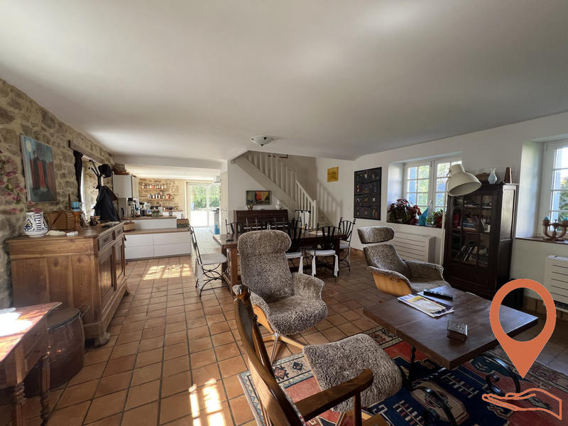 Maison ancienne - 212 m² - 5 pièces