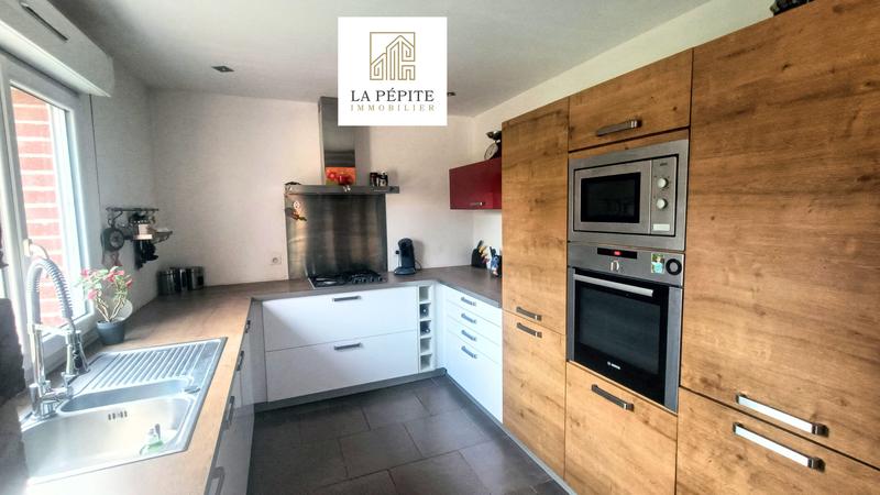 Maison - 143 m² - 5 pièces