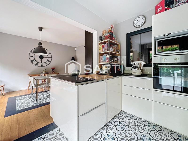 Maison - 186 m² - 7 pièces