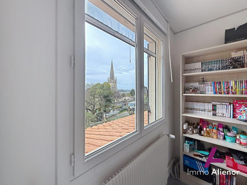 Maison - 202 m² - 6 pièces