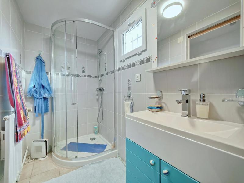 Maison - 193 m² - 8 pièces