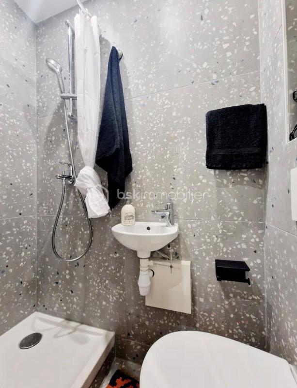 Studio - 11 m² - 1 pièce