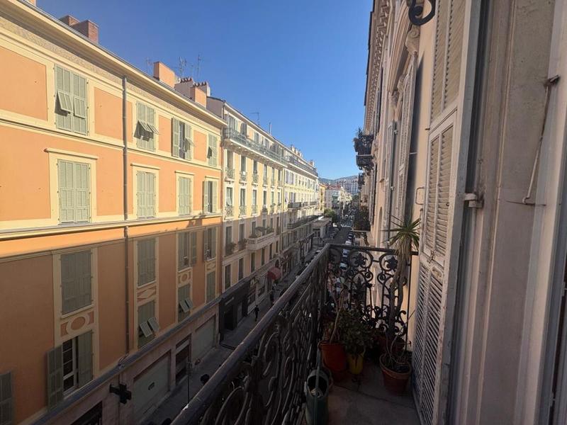 Appartement - 164 m² - 5 pièces