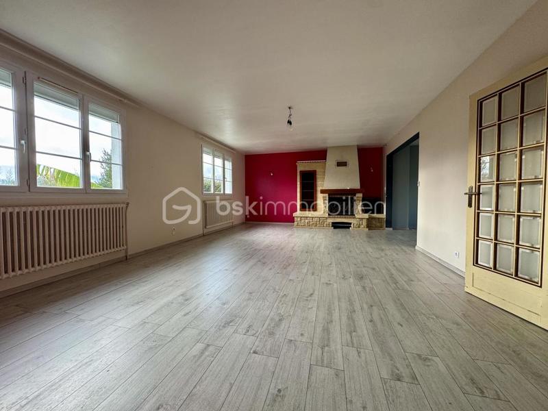 Maison traditionnelle - 194 m² - 7 pièces