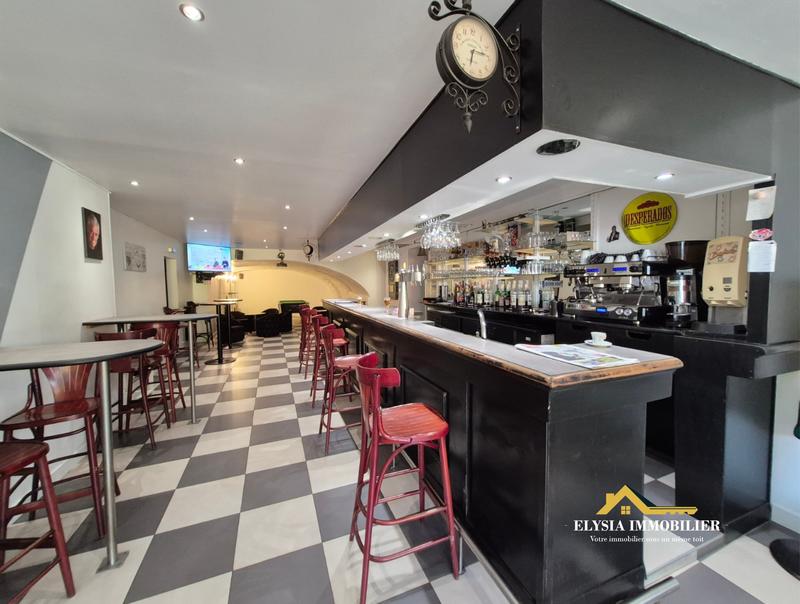 Fonds de commerce - Magasins - 143 m²