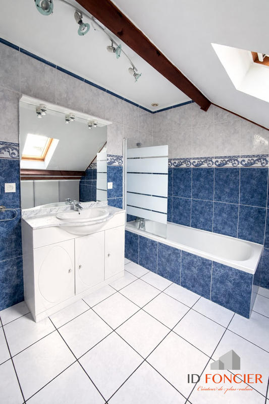 Maison - 108 m² - 5 pièces