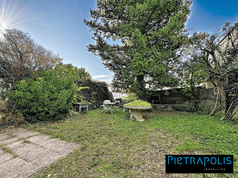 Maison ancienne - 178 m² - 7 pièces