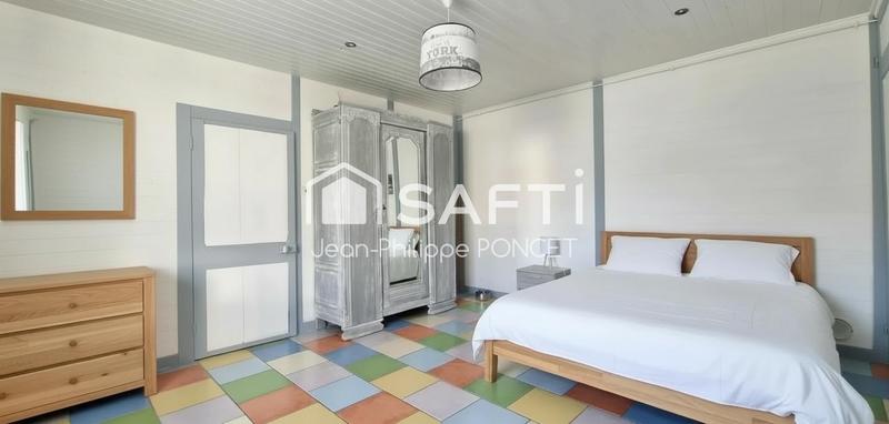 Maison - 165 m² - 7 pièces