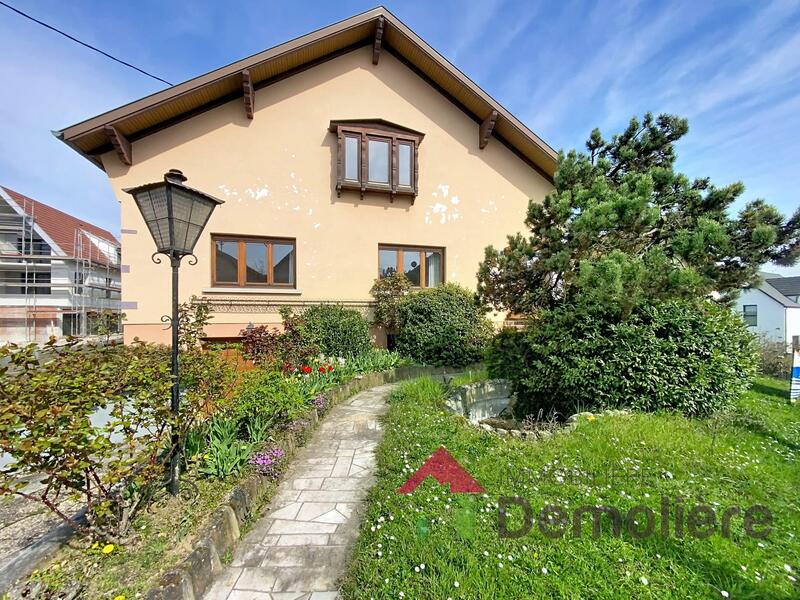 Maison - 183 m² - 8 pièces