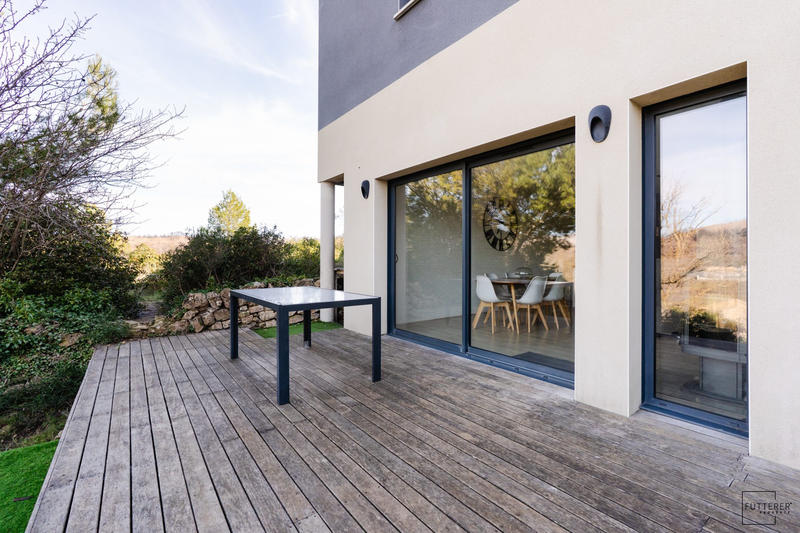 Villa - 213 m² - 11 pièces