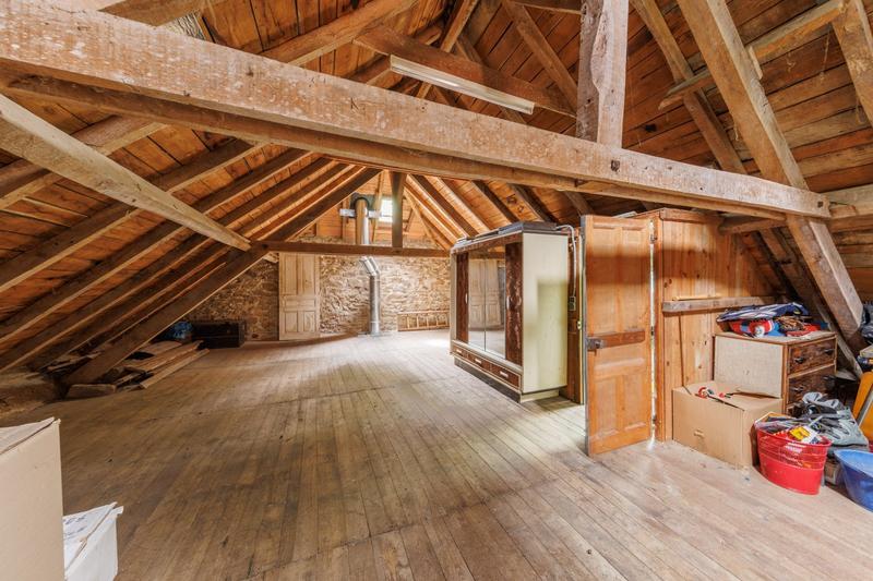 Maison en pierre - 136 m² - 5 pièces