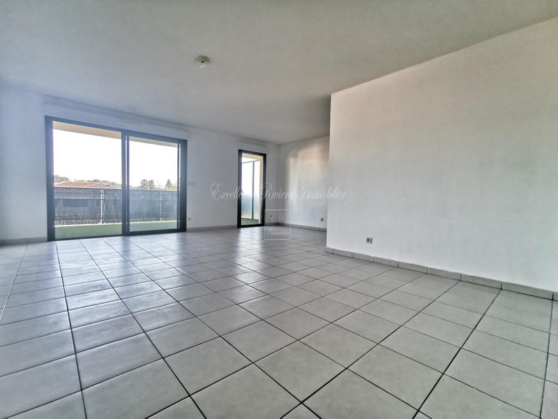 Appartement - 75 m² - 3 pièces