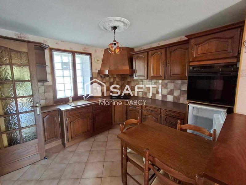 Maison - 220 m² - 13 pièces