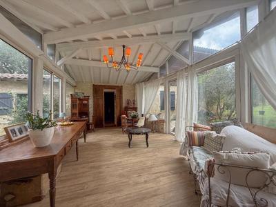 Maison - 363 m² - 10 pièces