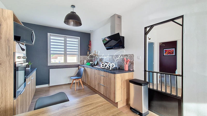 Maison traditionnelle - 82 m² - 4 pièces