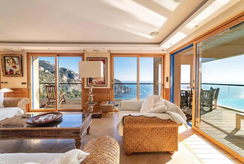 Maison - 162 m² - 8 pièces