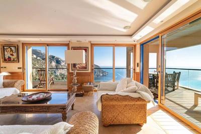 Maison - 162 m² - 8 pièces