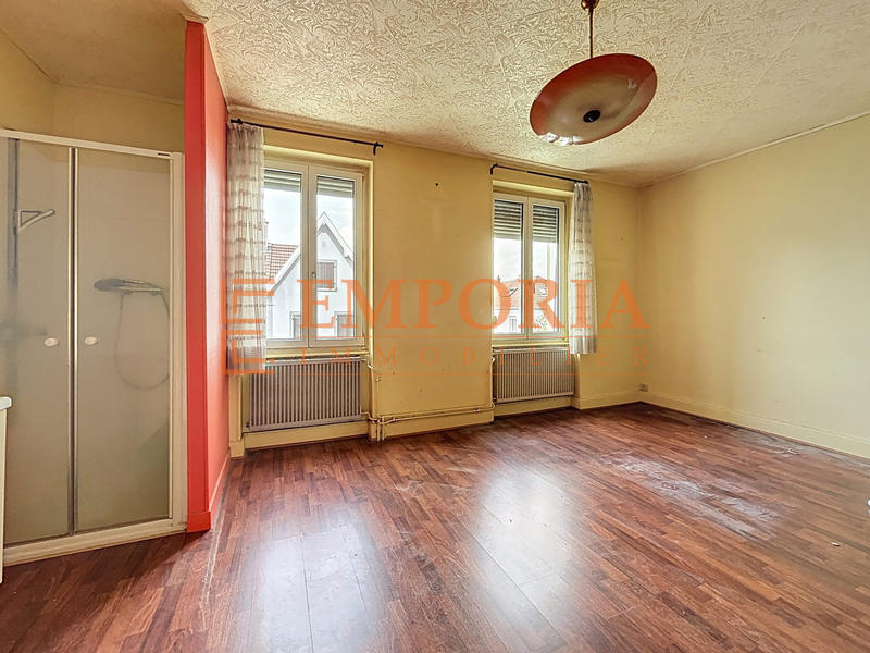 Maison - 105 m² - 6 pièces