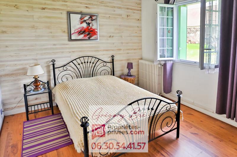 Corps de ferme - 435 m² - 11 pièces