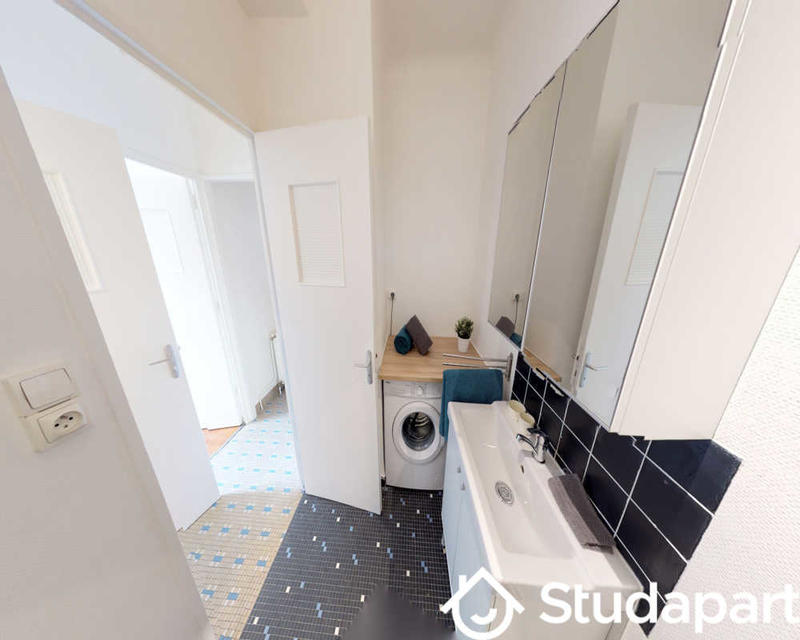 Chambre - 70 m² - 1 pièce