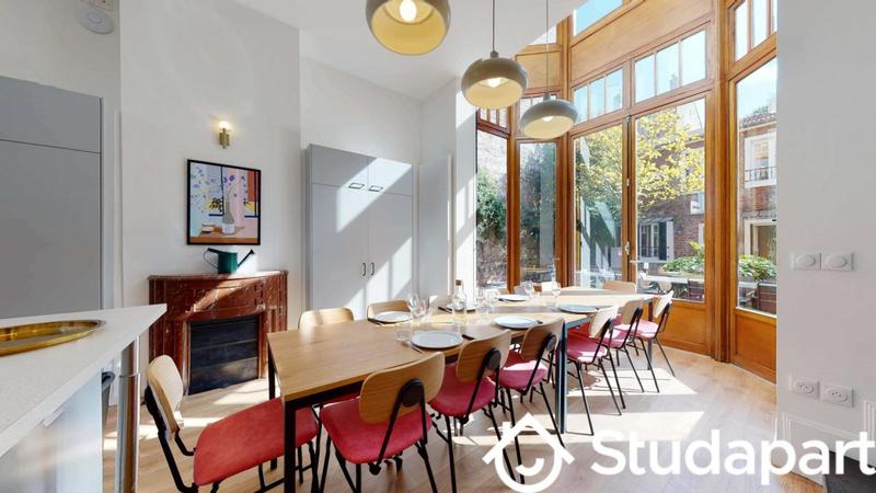 Chambre - 9 m² - 1 pièce