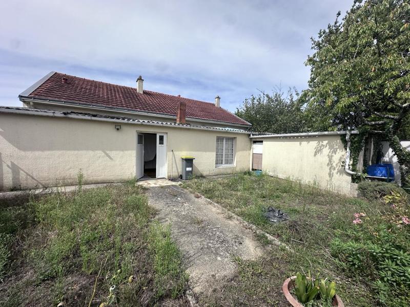 Maison - 90 m² - 4 pièces