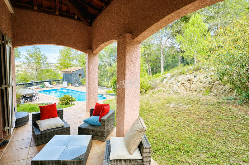 Maison - 165 m² - 5 pièces