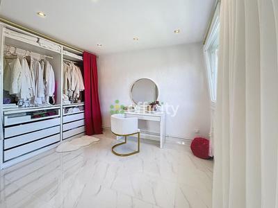 Pavillon - 134 m² - 6 pièces