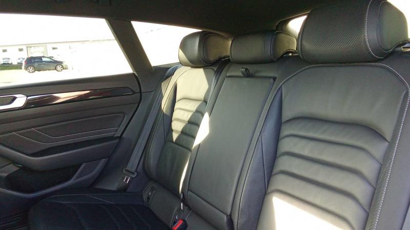 Volkswagen Arteon 2.0 Tdi 150 s-Tronic7 R-Line