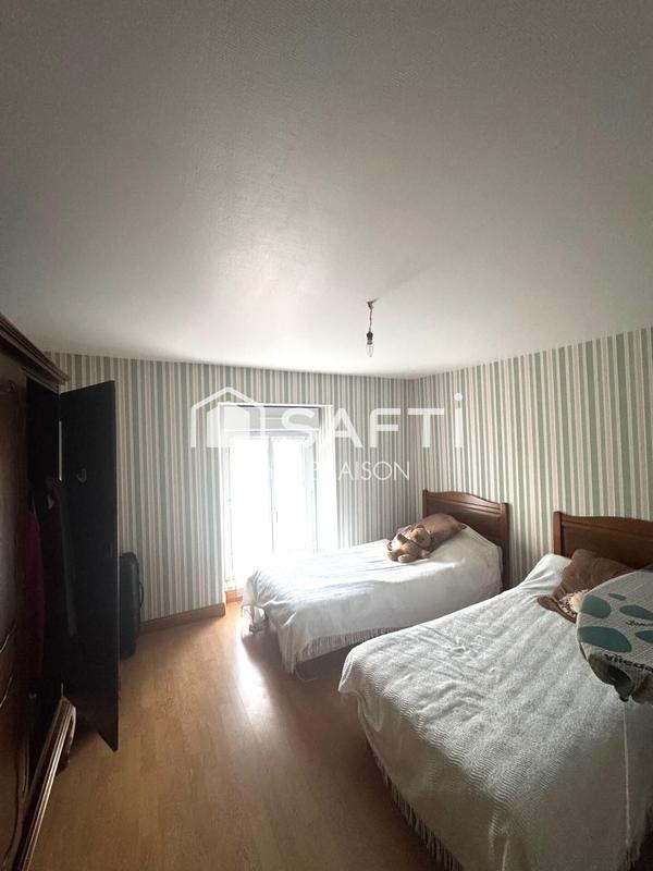 Maison - 152 m² - 6 pièces