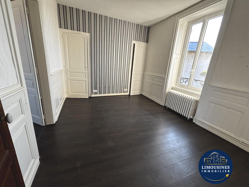 Maison - 153 m² - 8 pièces