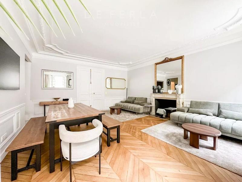 Appartement - 130 m² - 5 pièces