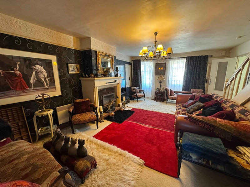 Maison - 209 m² - 10 pièces