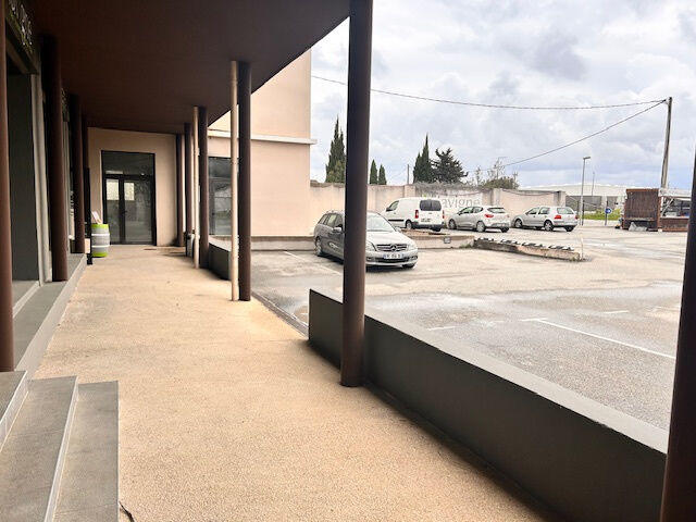 Local commercial - 180 m²