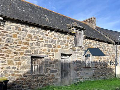 Maison ancienne - 104 m² - 3 pièces