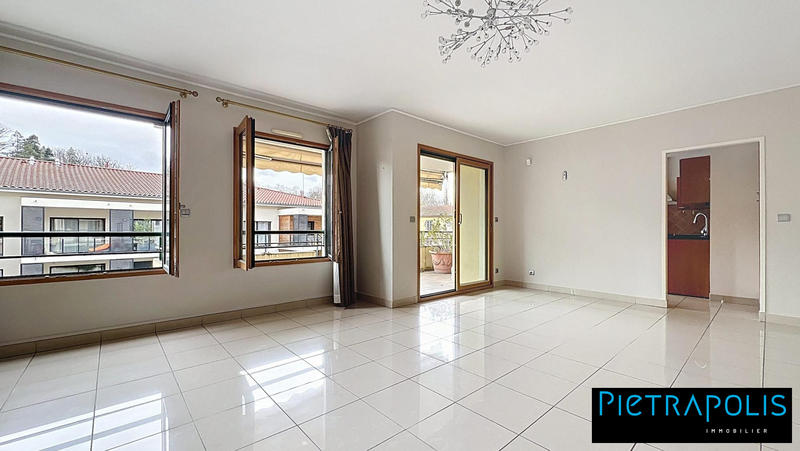 Appartement - 130 m² - 5 pièces