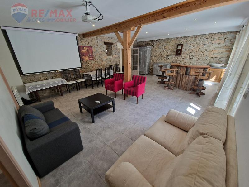 Maison de village - 200 m² - 5 pièces