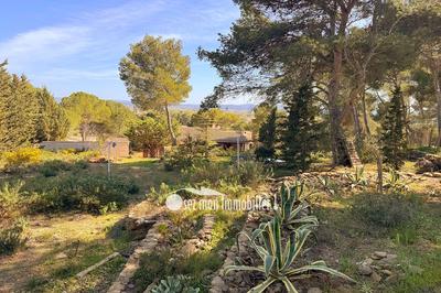 Maison - 146 m² - 6 pièces