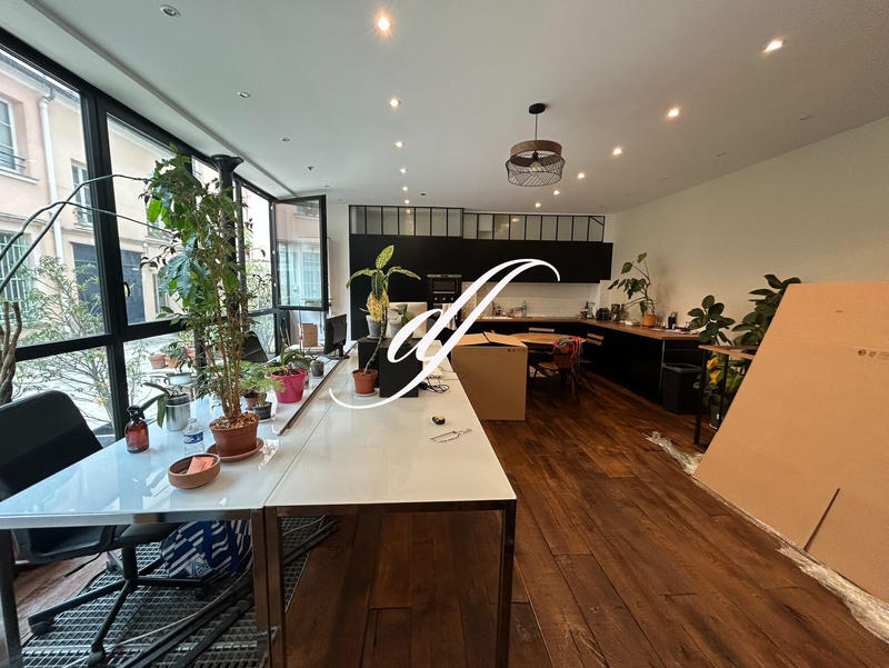 Local commercial - 82 m²