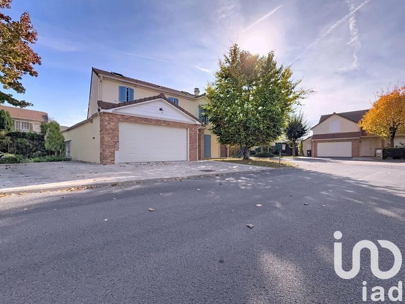 Maison - 141 m² - 6 pièces