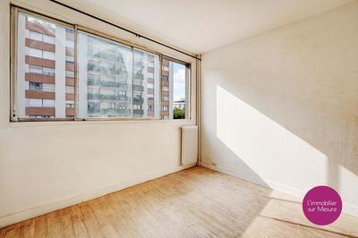 Studio - 14 m² - 1 pièce