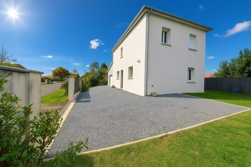 Maison - 108 m² - 5 pièces