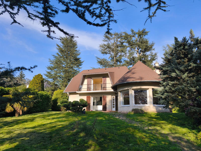 Maison - 160 m² - 7 pièces