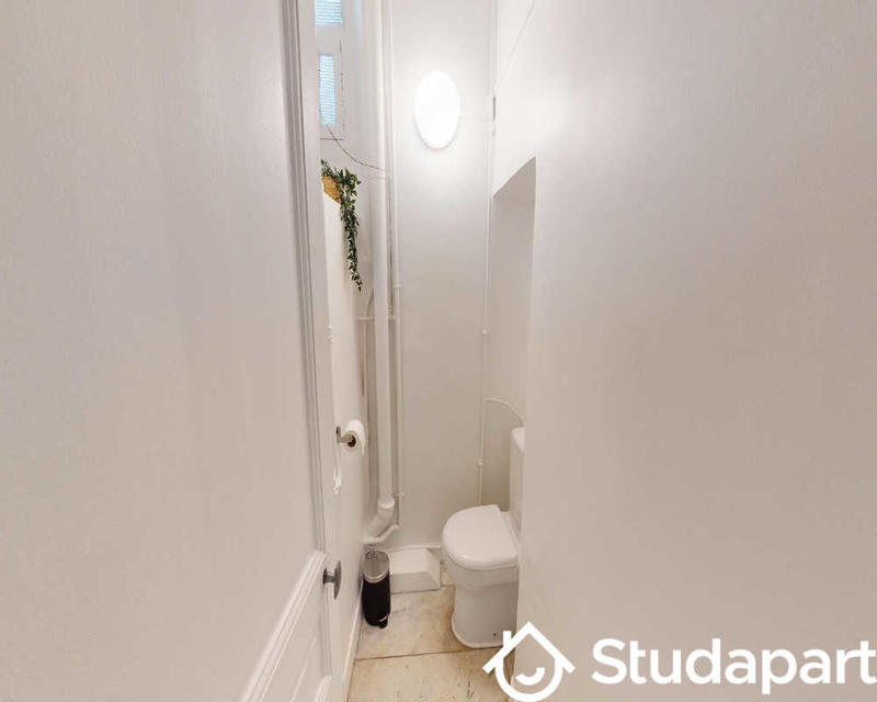 Chambre - 100 m² - 1 pièce