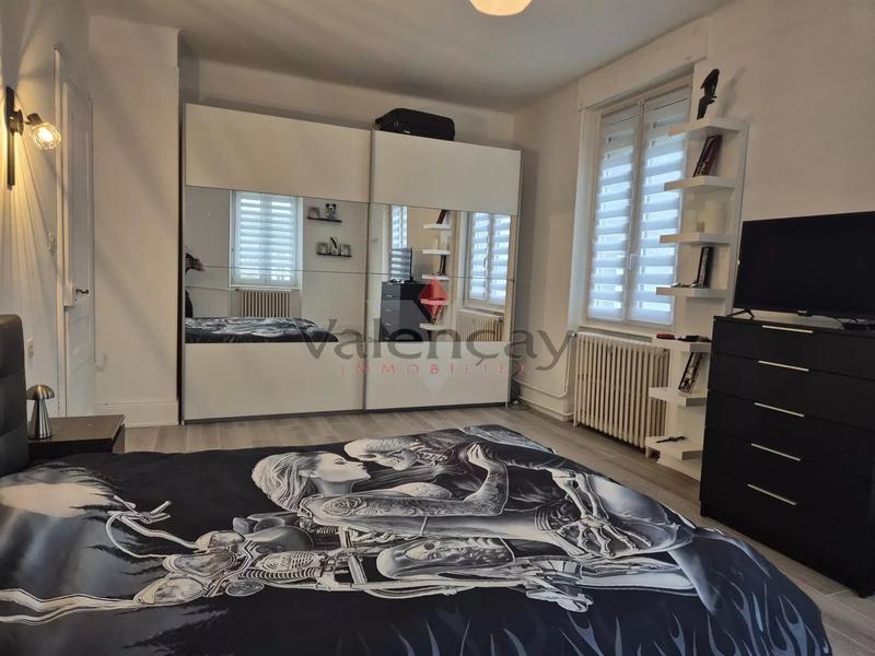 Maison - 190 m² - 9 pièces